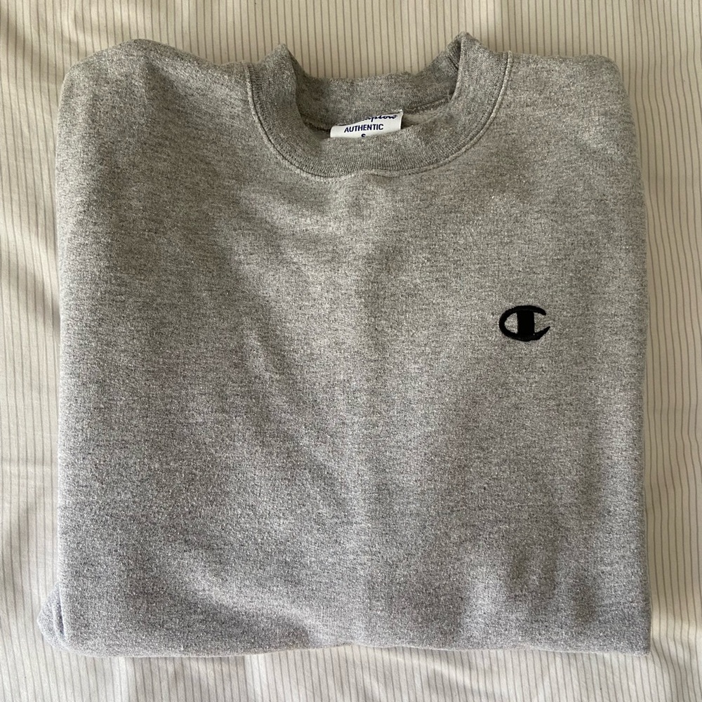 Champions men light grey crew neck size small